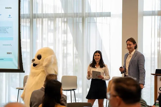 10-presenters-with-mascot